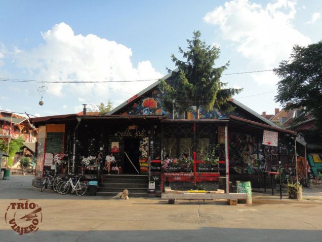 Metelkova_bar