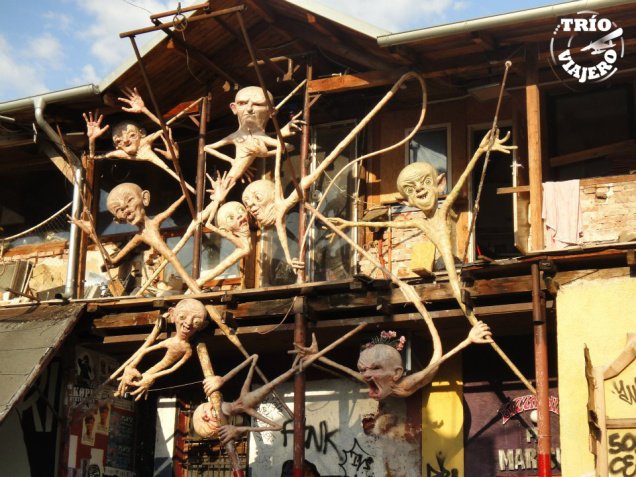 Metelkova_esculturas
