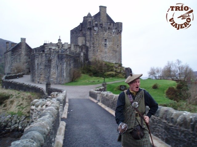 Escocia_Castillo_Eilean_Donan_Highlander